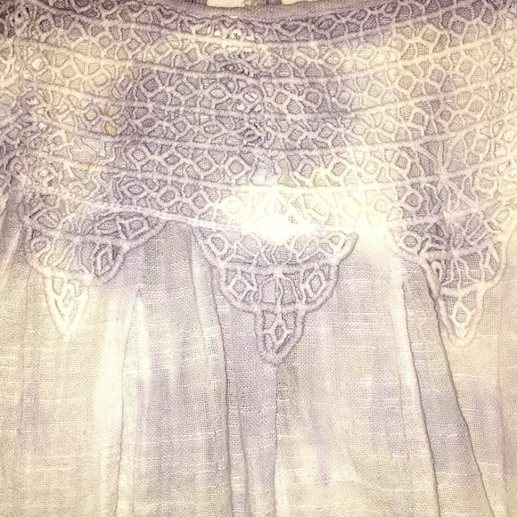 American Eagle Top - Picture 4 of 4